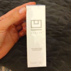 U beauty Resurfacing Compound